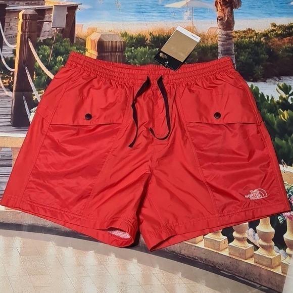 North‎ Face Red Shorts Size XL NWT - Picture 1 of 7